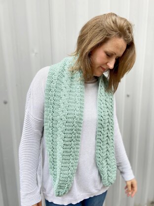 Neo Mint Cable Scarf