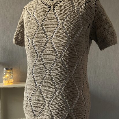 Diamond Mesh V-Neck Top