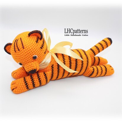 Laying Tiger Crochet Pattern