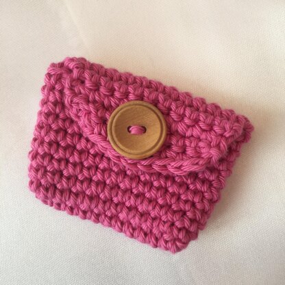 Mini Buttoned Coin Purse Crochet pattern by Sue Burgess | LoveCrafts