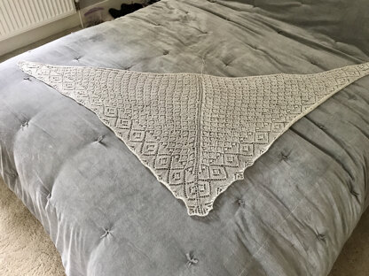 The Elsa Hardt Shawl