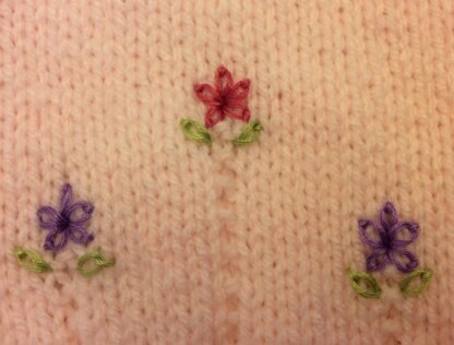 Lazy Daisy Cardigan in 3 sizes