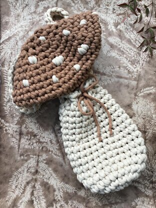 Crochet mushroom bag