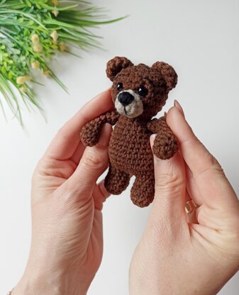 Crochet teddy bear, amigurumi bear keychain