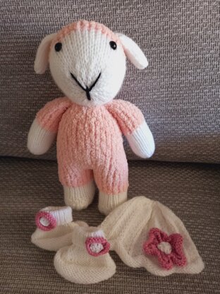 Wee sheep and baby hat,booties set