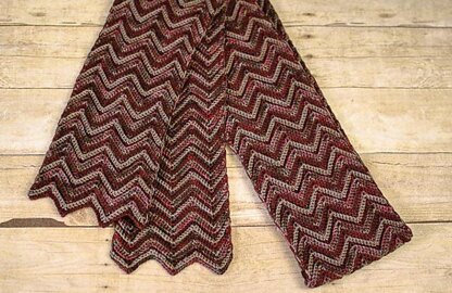 Three-Color Ripple Scarf