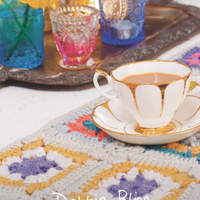 Debbie Bliss Table Runner PDF