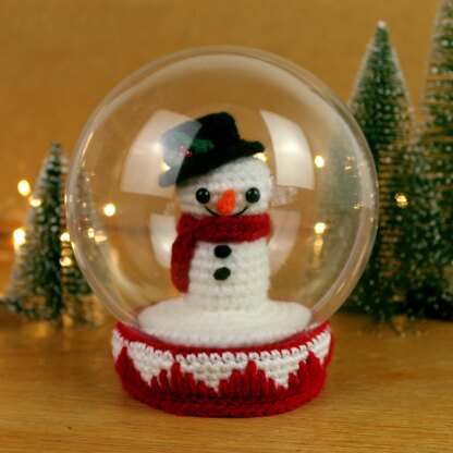 Snowman snow globe