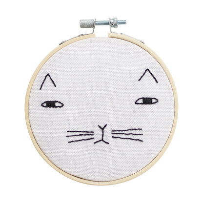 Cotton Clara Donna Wilson Cat Hoop Embroidery Kit - 11cm 