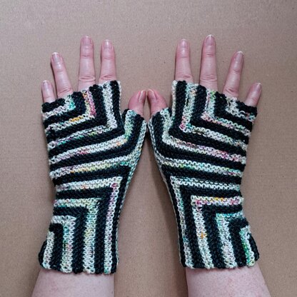 Mitred Mitts
