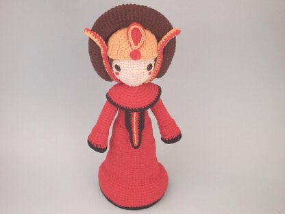 PADMÉ AMIDALA, Satar Wars tribute crochet pattern