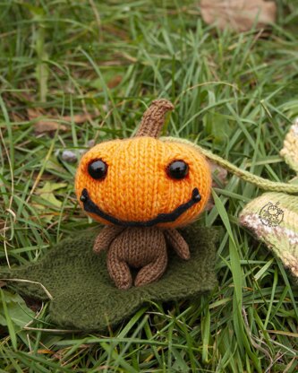 Mini Pumpkin doll