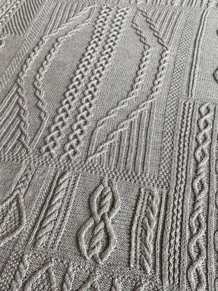 Seamless Patchwork Cable Afghan