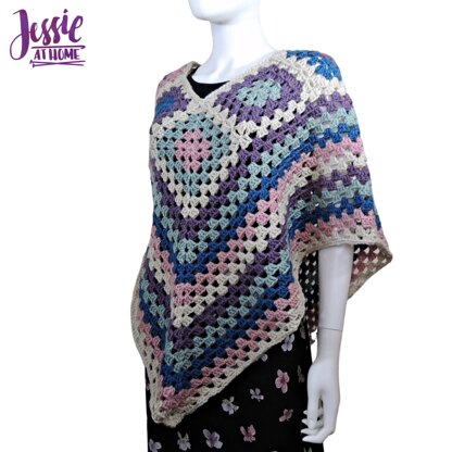 Granny Border Poncho