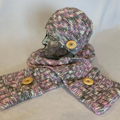 Bars and Ribs Hat and Scarf With Hand Warming Pockets