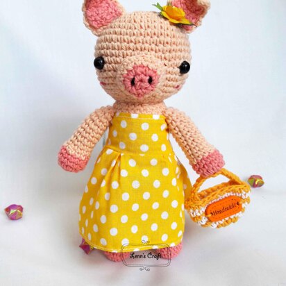 Pig amigurumi crochet doll pattern