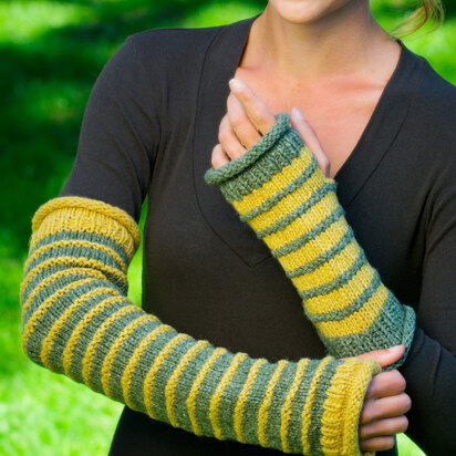 Cascade Wrist-Arm Warmers in Imperial Yarn Columbia - P123 - Downloadable PDF