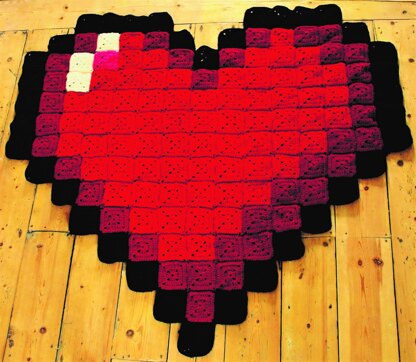 8-Bit Heart Blanket