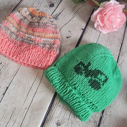 The reversible children hat in 12 sizes