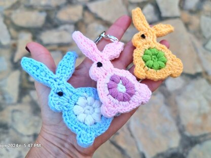 P24 Crochet pattern. Keychain pendant, bag charm.