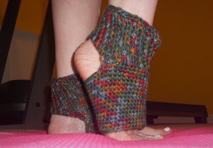 Crocheted Yoga Sock (sc pattern)