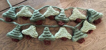 Mini Christmas Trees / Christmas Tree Garland