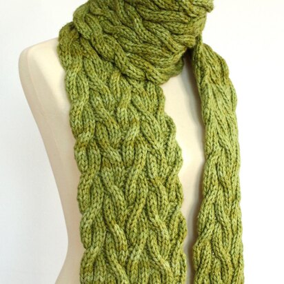 Reversible Cable Vine Scarf
