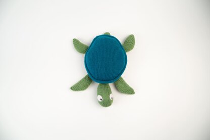 Tiffany the Turtle in Deramores Studio DK Acrylic - Downloadable PDF