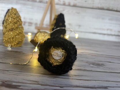 Christmas Tree Ferrero Rocher Covers Traitors Knitting Pattern
