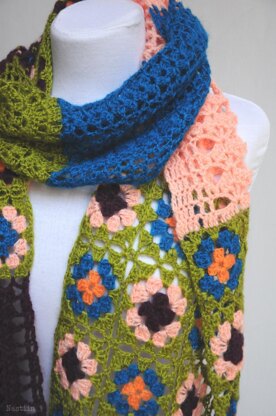 Farfallina patchwork crochet scarf with fringe