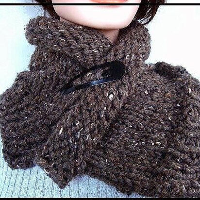 512 KNITTED CHUNKY COWL