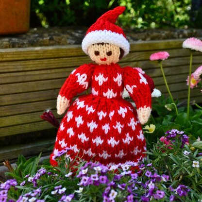 Anneke - Christmas Elf Folk Doll Knitting Pattern.
