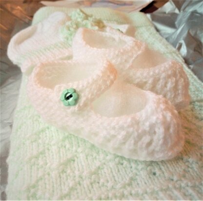 White Lace Baby Booties with Soft Mint Flower Button