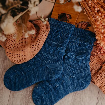 Heart Warmer Socks - knitting pattern