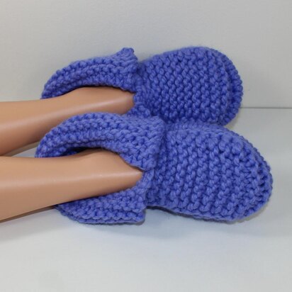 Adult Super Chunky Slippers - knitting pattern