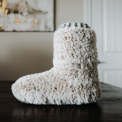 Snowed In Cabin Slippers