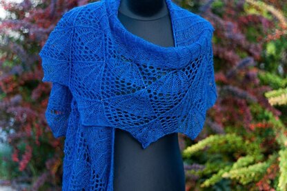 Umbrellas Shawl