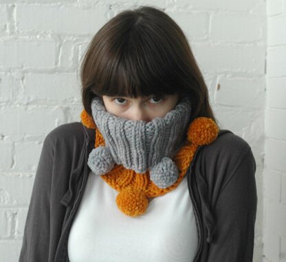 Bauble Cowl