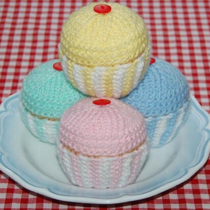 Knitting Pattern for Cupcakes / Fairy Cakes - Knitted Cakes