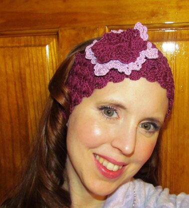 Scalloped Beauty Headband / Cowl