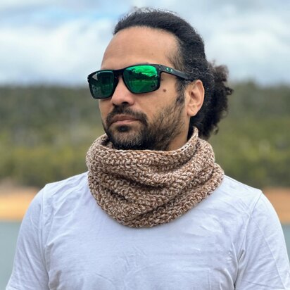 Hillside Men's Cowl