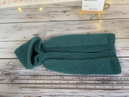 The Traitors Inspired Wine Bottle Cover Knitting Pattern