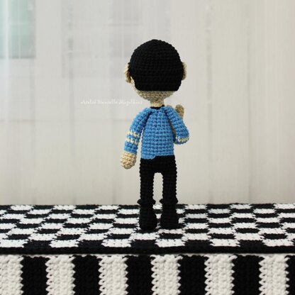 Logic-Inspired Space Doll – Amigurumi PDF Crochet Pattern (Fanart)