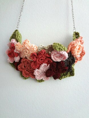 Summer Flower Necklace