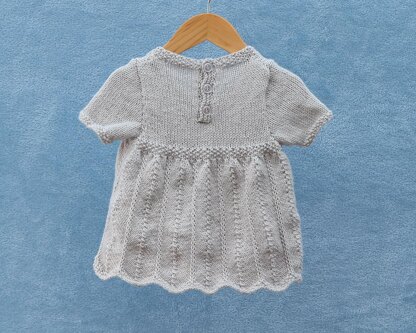 P185 Wavy Edged Chevron Dress