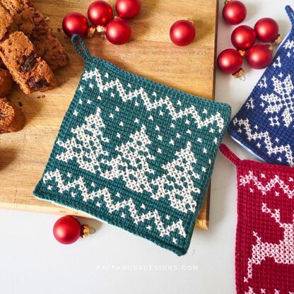 Tunisian Christmas Potholders