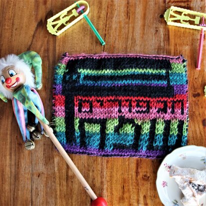 Purim - knitting pattern
