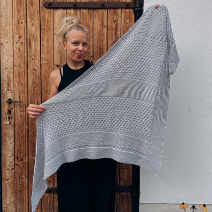 Ava Shawl