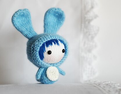 Blue Rabbit Doll with removable tail. Toy from the Tanoshi series.