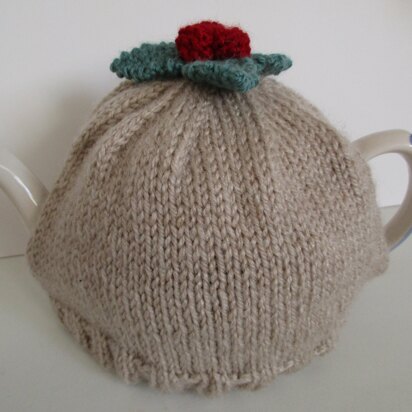 Holly and Berries Tea Cosy